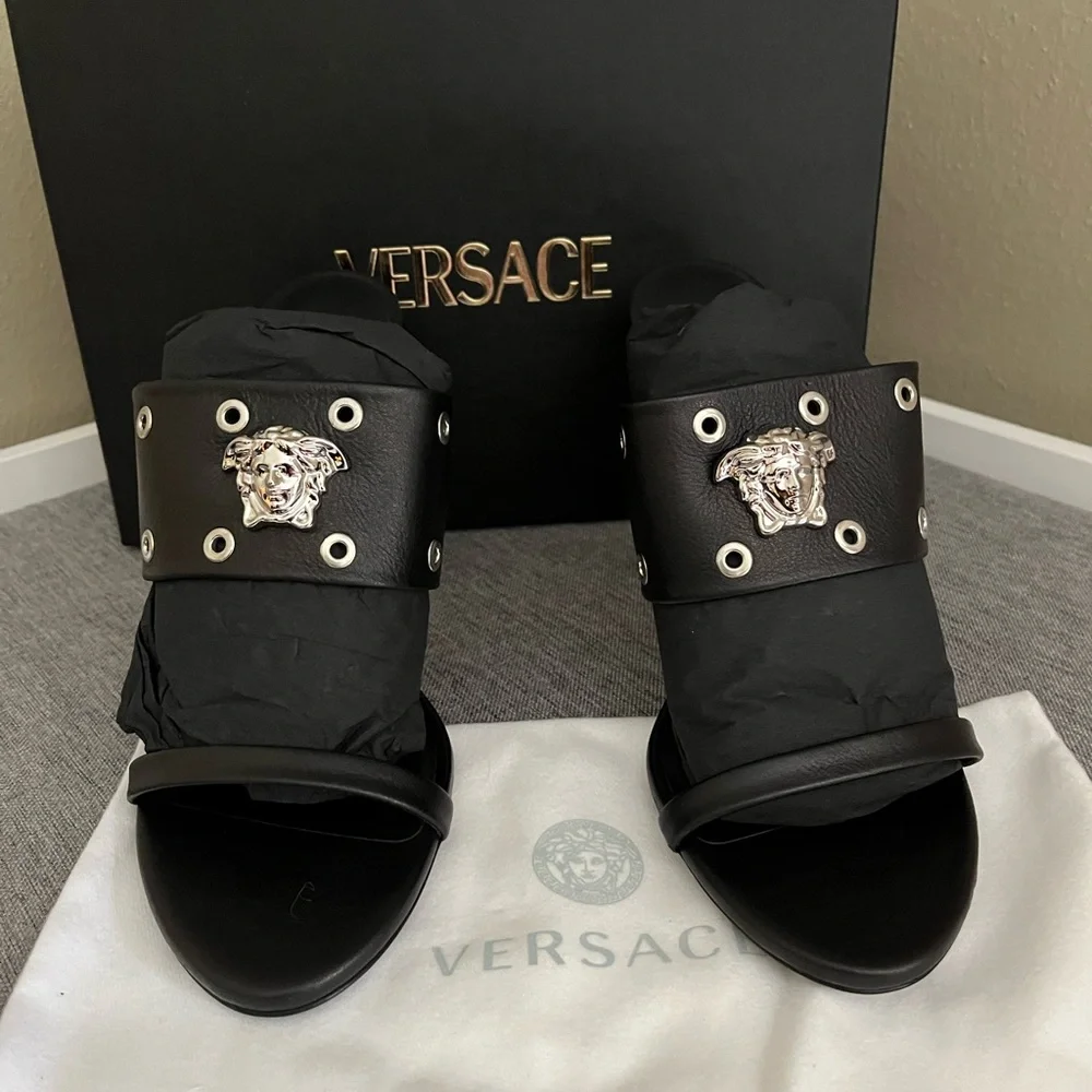 NIB Versace heels 👠 - Picture 3 of 8